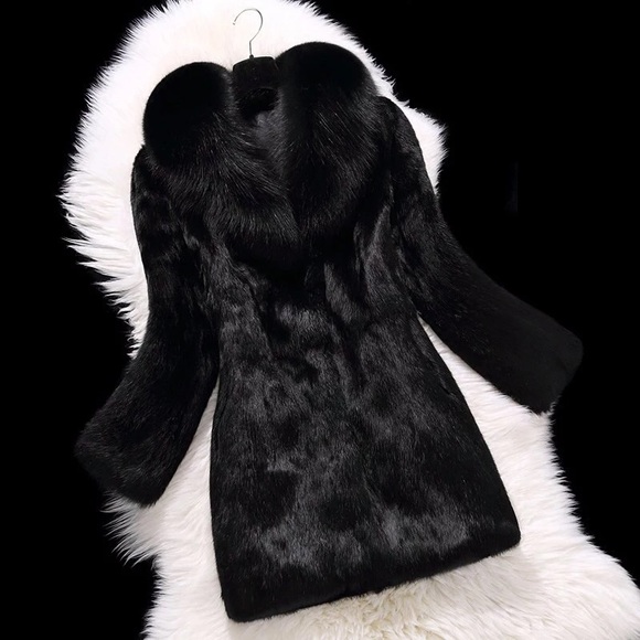 Luxury Big Full pelt Rabbit Fur Coat - Picture 2 of 6